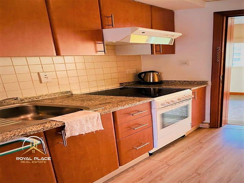 Out Fitted/Studio/Prepared to move in Out Fitted/Studio/Prepared to move in