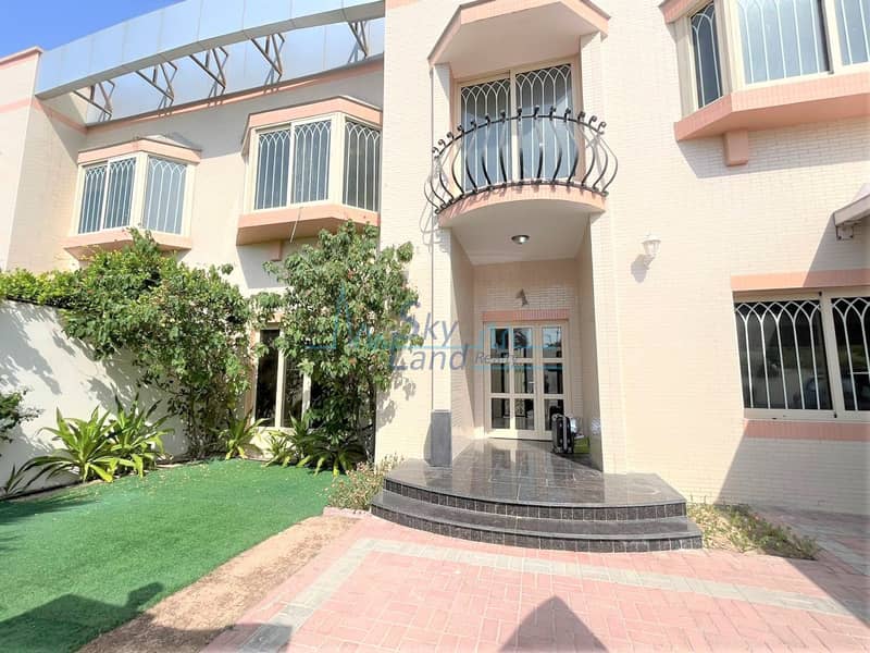 位于乌姆苏盖姆区，乌姆苏盖姆1区 5 卧室的别墅 350000 AED - 7622500