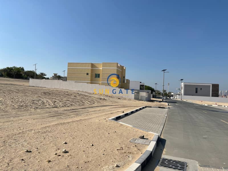 G+7  land for residential building in Al raffa