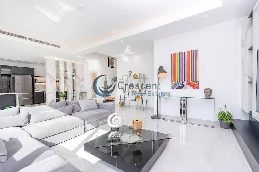 Vacant | Waterfront Villa | Furnished | Upgraded Vacant | Waterfront Villa | Furnished | Upgraded