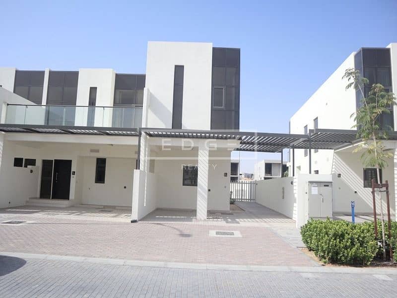 Spacious | 3 Bedroom Townhouse | Best Offer