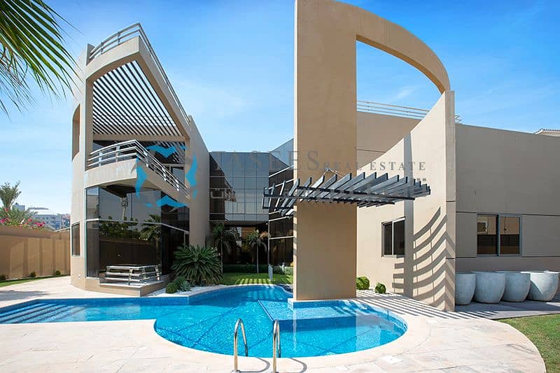 Luxury 5BR Villa | Private Swimming Pool | Contemporary Style