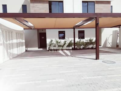 3 Bedroom Townhouse for Sale in Yas Island, Abu Dhabi - Investment opportunity. .  CORNER  . .