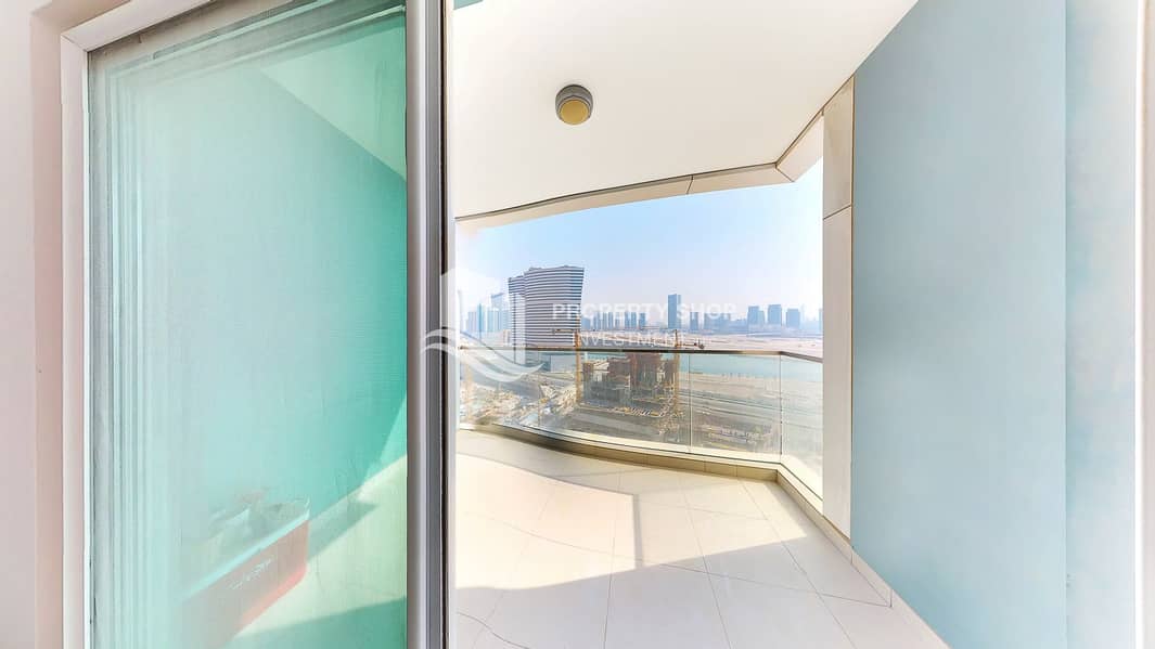 Chic 1BR | Top-Level | Balcony with Stunning Sea
