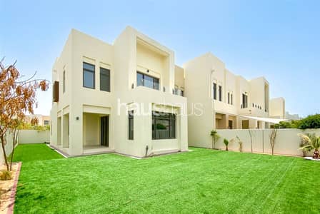 4 Bedroom Villa for Rent in Reem, Dubai - 4 BEDS + Study | Large corner plot | Close to park