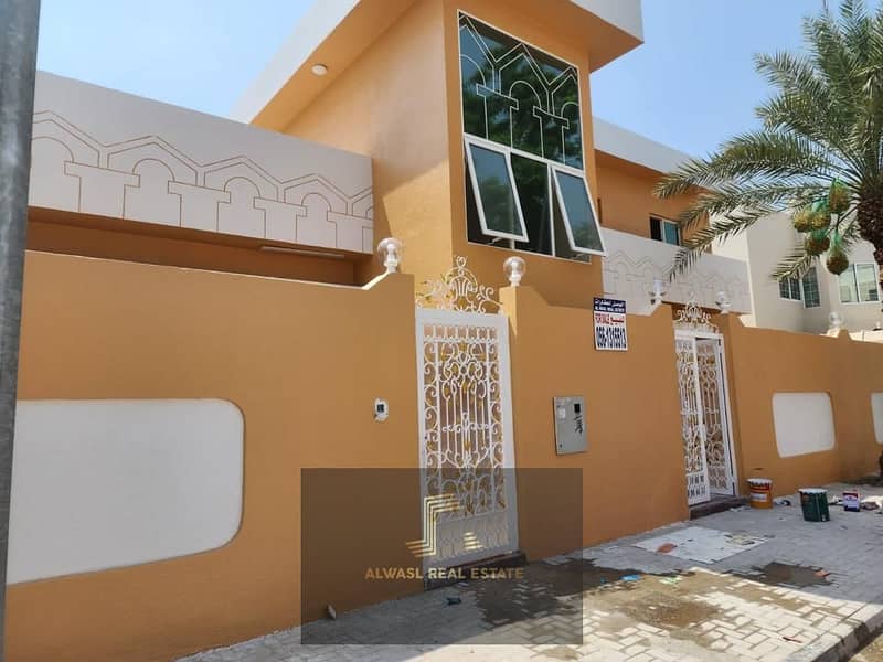 For sale a luxurious villa in the Faihaa area \ Sharjah, a special location, very close to the main street