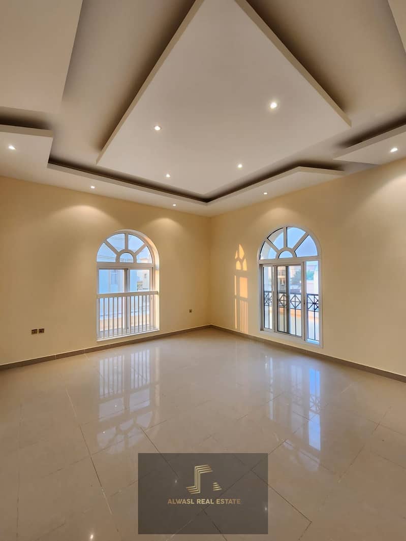 For sale a villa in Al Qarayen 4