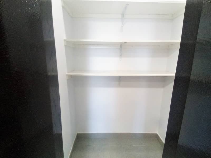 13 STORE