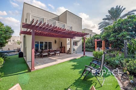4 Bedroom Villa for Rent in The Meadows, Dubai - Upgraded | Modern | Great condition
