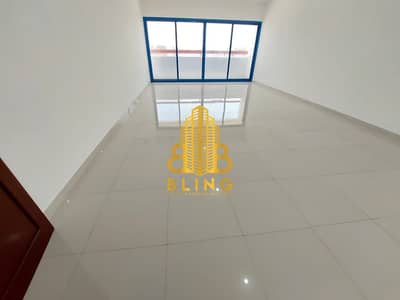 شقة 3 غرف نوم للايجار في شارع المطار، أبوظبي - شقة في شارع المطار 3 غرف 70000 درهم - 7655500