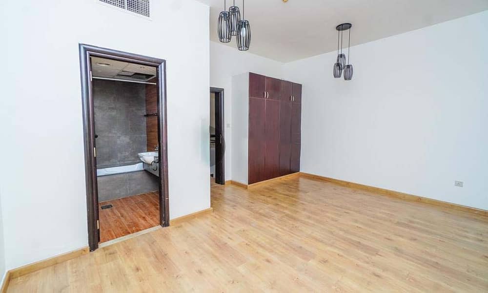 Massive 2BR Villa-Private Garden-Dual Kitchen. Massive 2BR Villa-Private Garden-Dual Kitchen.