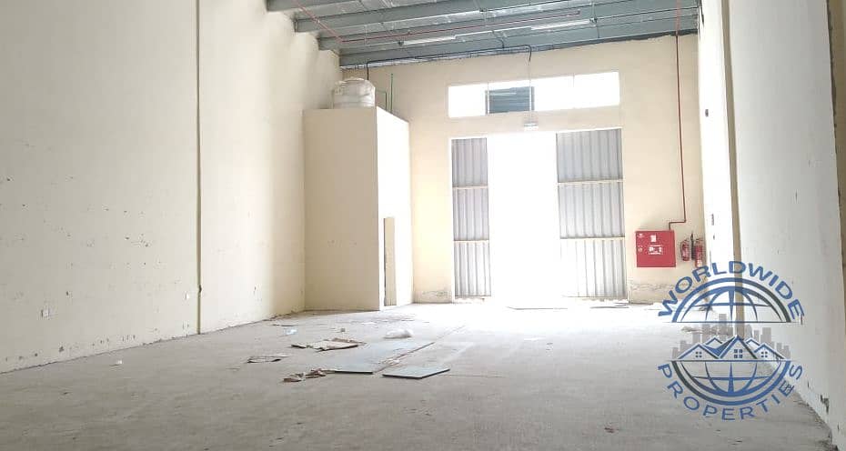 hot offer 2000 sqft warehouse with very good height