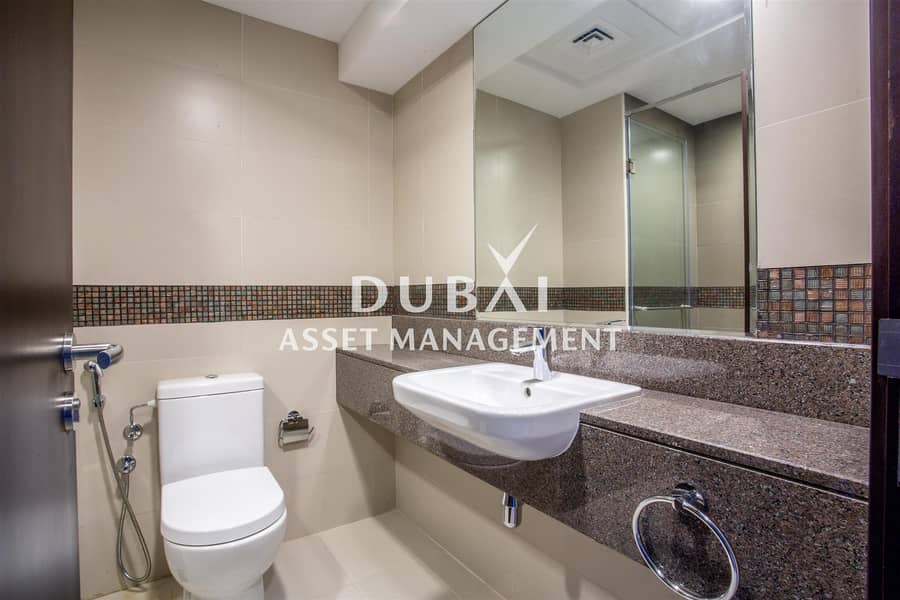 14 Live by the water | Rent by the month | 2 BR apartment + study at Dubai Wharf