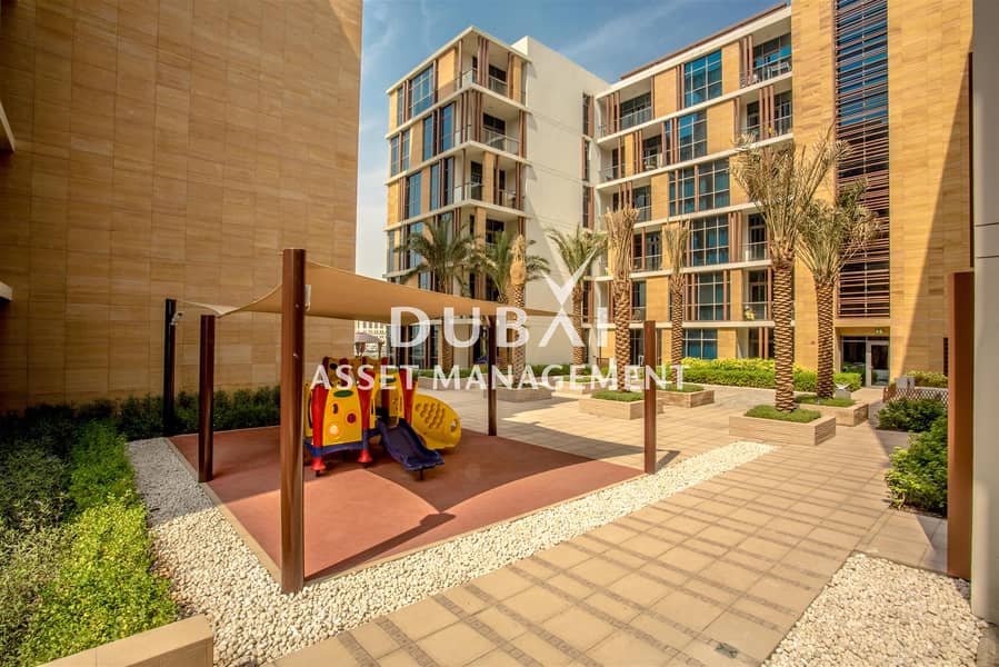 17 Live by the water | Rent by the month | 2 BR apartment + study at Dubai Wharf