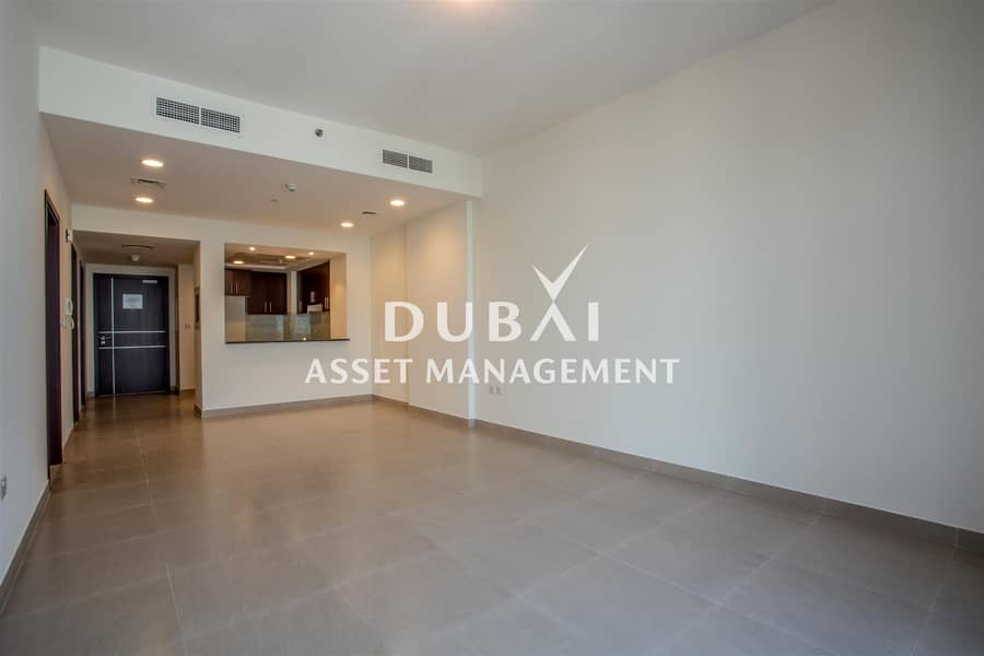 Experience waterfront living at Dubai Wharf I 1 bedroom apartment | Monthly rental installments