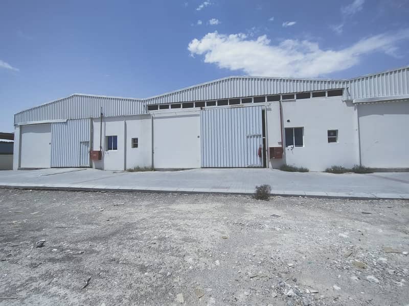 Spacious Warehouse With Parking Available in Al Ain