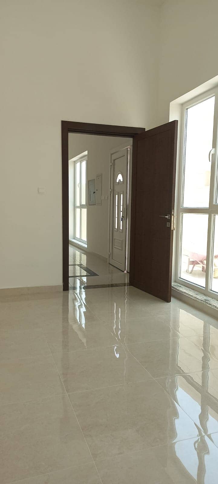 Квартира в Аль Шамха, 2 cпальни, 45000 AED - 7660286