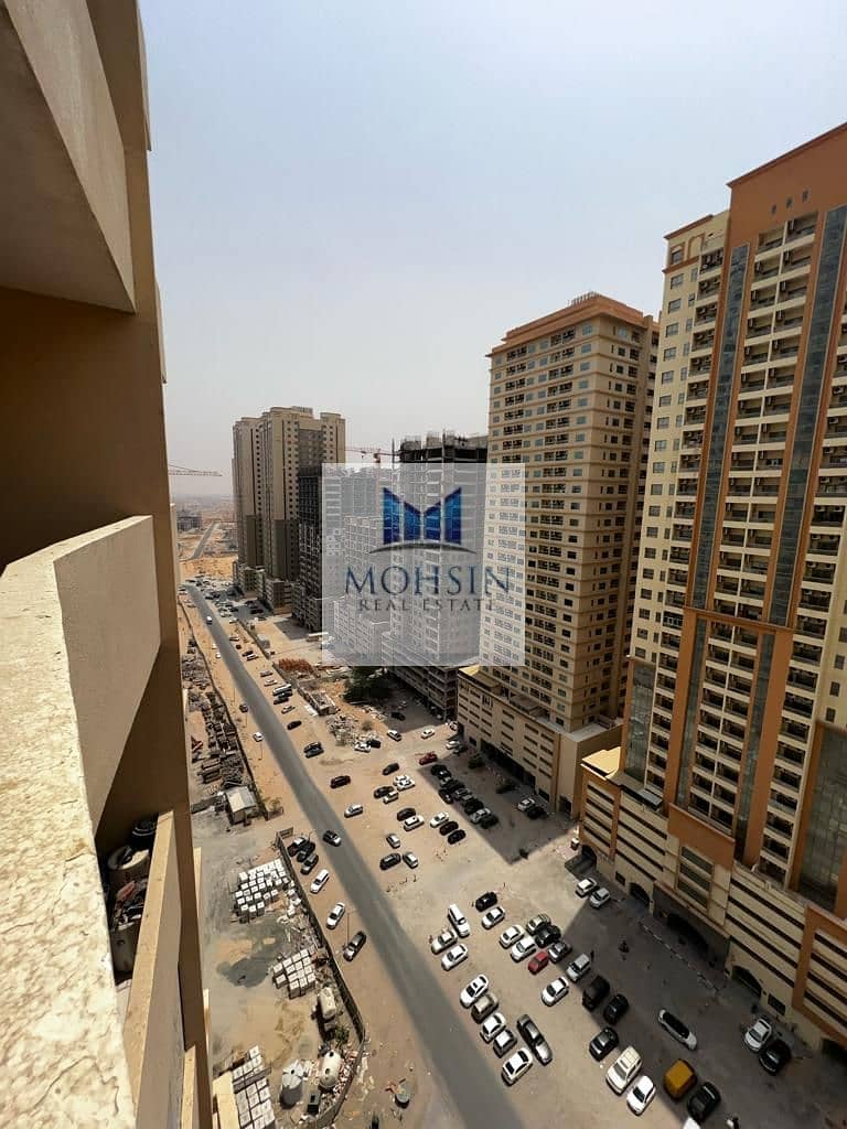 شقة في برج الزنبق،مدينة الإمارات 1 غرفة 160000 درهم - 7661428 شقة في برج الزنبق،مدينة الإمارات 1 غرفة 160000 درهم - 7661428