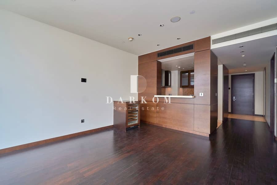 Give Offer | VACANT | 1BR | Study Area | High Floor | Give Offer | VACANT | 1BR | Study Area | High Floor |