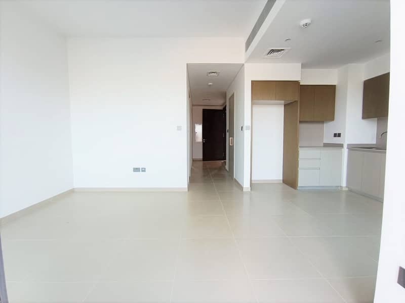 Prime Location | Ready To Move | Near To Pool Prime Location | Ready To Move | Near To Pool