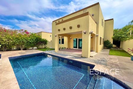 3 Bedroom Villa for Rent in Jumeirah Park, Dubai - Best Location | Private Pool | 3 Bedrooms