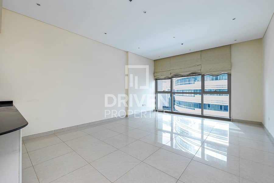 Bright | Chiller Free | Ready To Move In Bright | Chiller Free | Ready To Move In