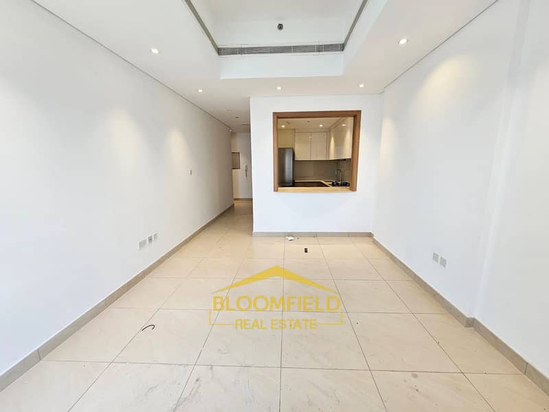 2 Bedroom Apartment with Semi close Kitchen| Huge Layout| Well maintained Building| Vacant 2 Bedroom Apartment with Semi close Kitchen| Huge Layout| Well maintained Building| Vacant