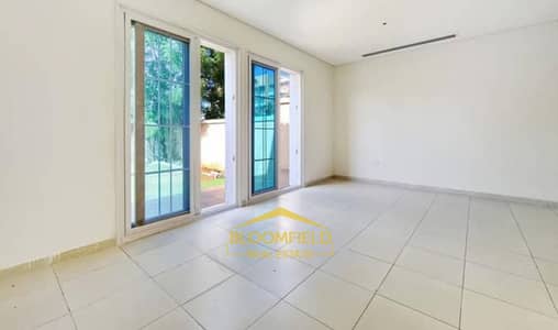1 Bedroom Townhouse for Rent in Jumeirah Village Circle (JVC), Dubai - Specious 1 BED Townhouse || Big Garden || Semi Close Kitchen ||  G+1