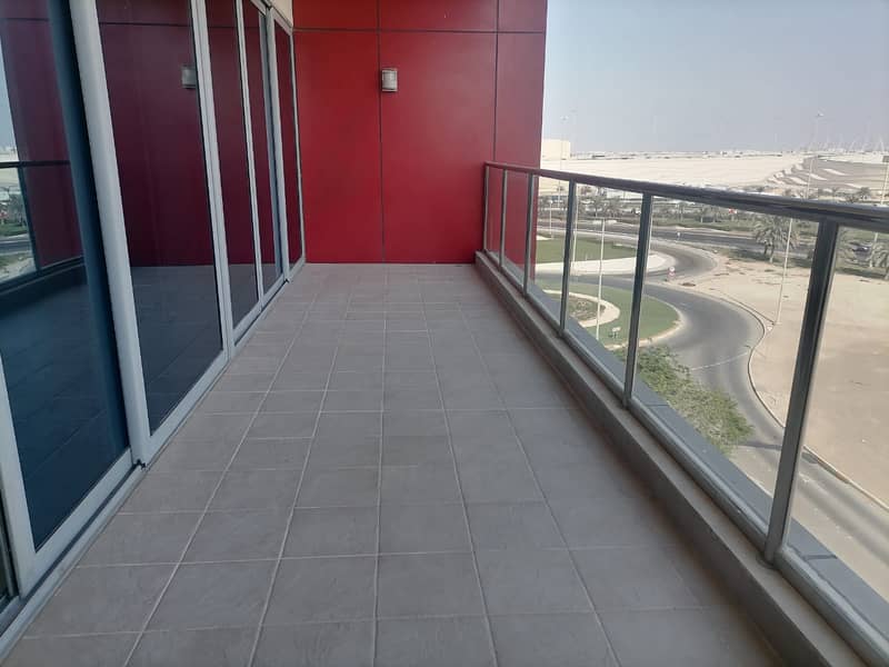 Huge Terrace | Commission Free | Chiller Free Huge Terrace | Commission Free | Chiller Free