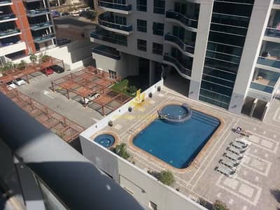 فلیٹ 1 غرفة نوم للبيع في مجمع دبي ريزيدنس، دبي - شقة في برج سكاي كورتس D،أبراج سكاي كورتس،مجمع دبي ريزيدنس 1 غرفة 415000 درهم - 6736055