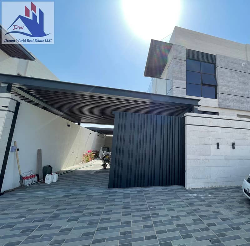 Luxury Brand new 4 bedrooms villa for Sale in Hoshi | Area 3200 SQFT|