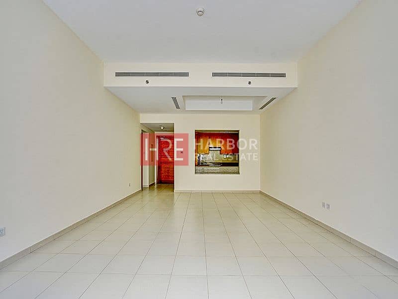 Huge Balcony | Vacant | 1 Bedroom | Trendsetting Huge Balcony | Vacant | 1 Bedroom | Trendsetting