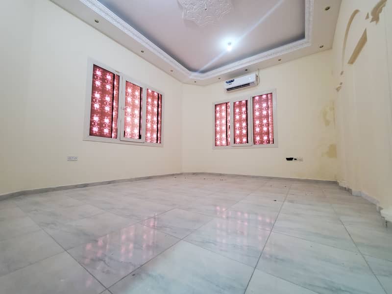 BRAND NEW BIG STUDIO WITH BIG SAPRATE KITCHEN HUGE ROOM SIZE BERY GOOD CONDITION EXCELLENT BATHROOM PRIME LOCATION NEAR MUSSAFAH IN MBZ