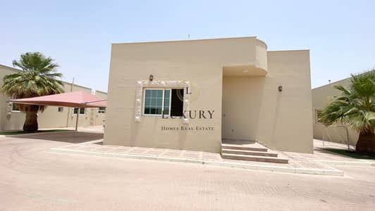 3 Bedroom Villa for Rent in Shiab Al Ashkhar, Al Ain - Aesthetically Pleasing villa in compound with Yard