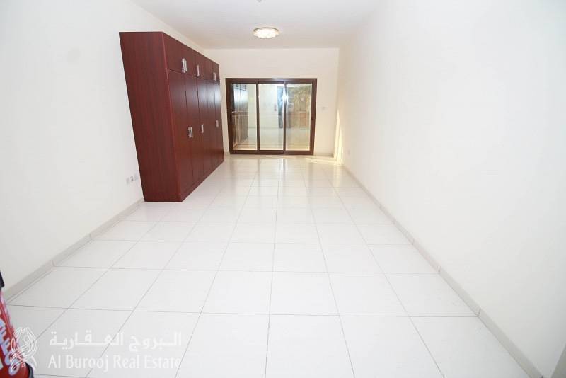 Apartment Close to the Park in Noor Apartments