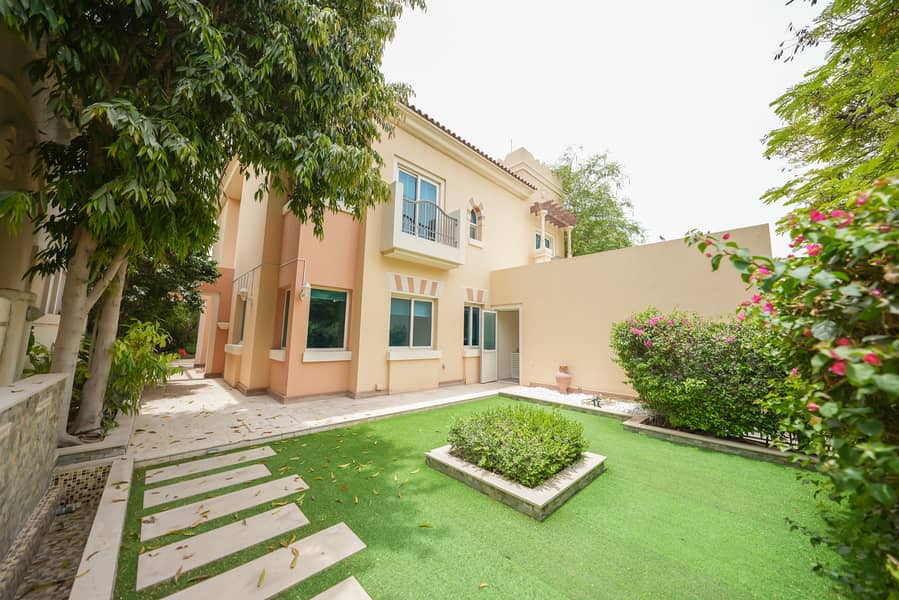 CORNER PLOT | UNFURNISHED | EXCLUSIVE LISTING CORNER PLOT | UNFURNISHED | EXCLUSIVE LISTING