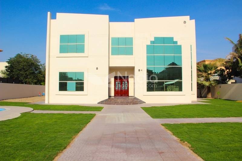 Large 6 Bedroom Villa for Rent in Al Manara