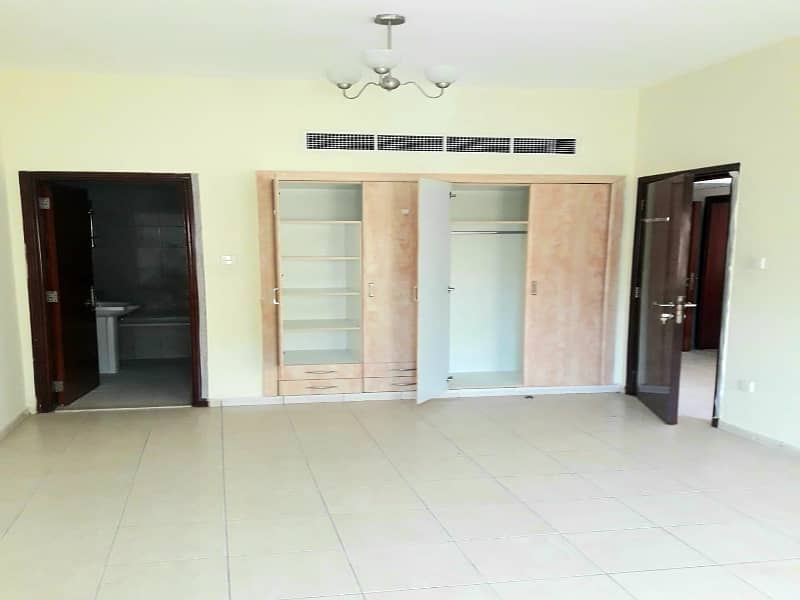 MULITPLE UNITS AVAILABLE | 1 BEDROOM APARTMENT | VACANT | TRADITIONAL VIBE