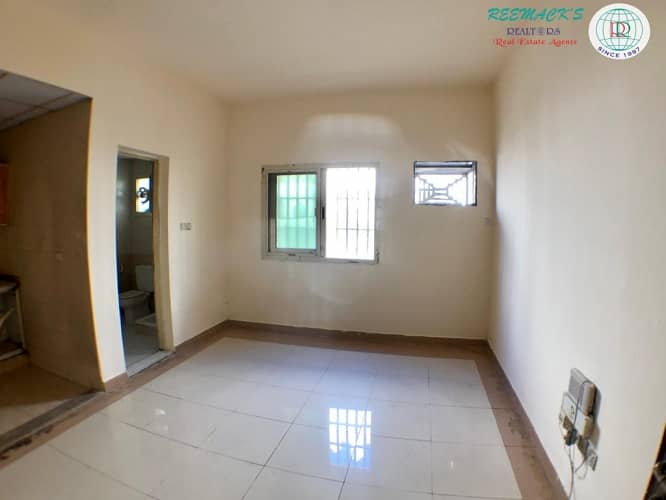 سكن عمال في المنطقة الصناعية 12،المنطقة الصناعية 12000 درهم - 5825087 سكن عمال في المنطقة الصناعية 12،المنطقة الصناعية 12000 درهم - 5825087