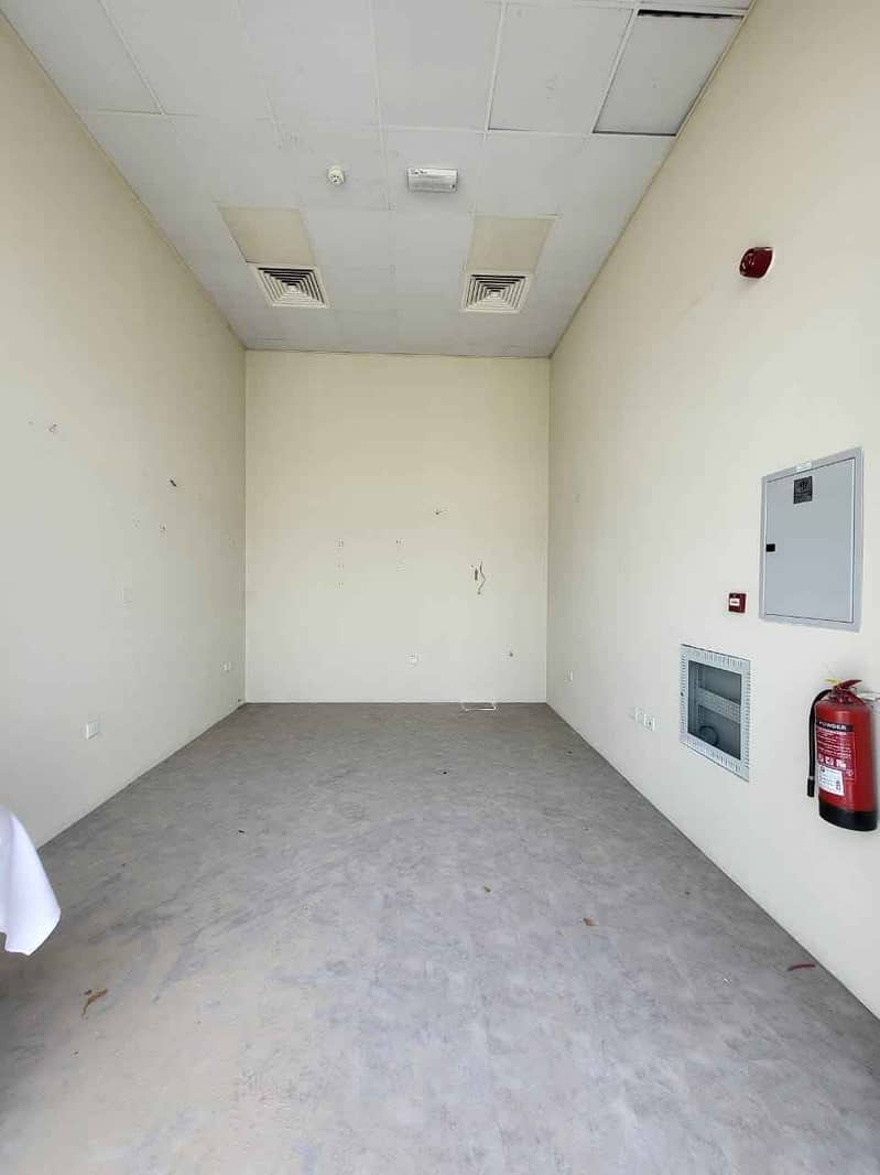 محل تجاري في الزاهية،مويلح 12000 درهم - 6936078 محل تجاري في الزاهية،مويلح 12000 درهم - 6936078