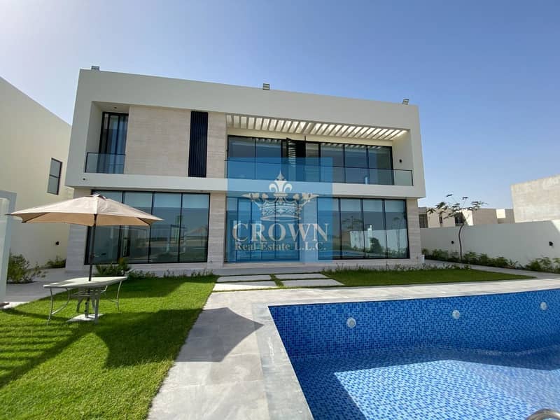 Beautiful 5 Bedroom Hall Villa w/ swimming pool and manicured lawn on the fairways  of Al Zorah Ajman