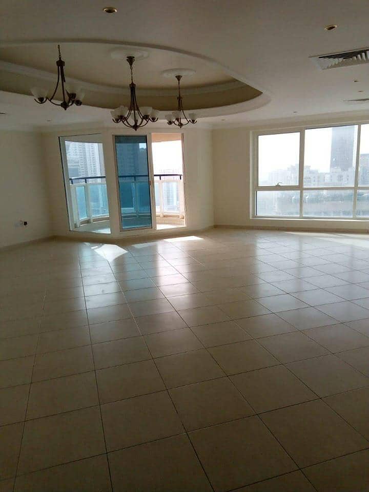 Very spacious apartment with attractive view
