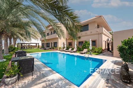 6 Bedroom Villa for Rent in Palm Jumeirah, Dubai - Signature Villa| Fully Furnished | Upgraded