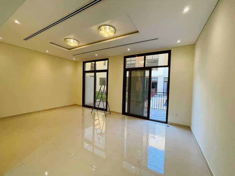Luxury Villa | With Sharing Pool | Good Location Luxury Villa | With Sharing Pool | Good Location