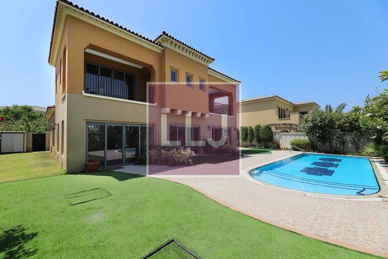 4 Bedroom with Extended Living Room| Swimming Pool