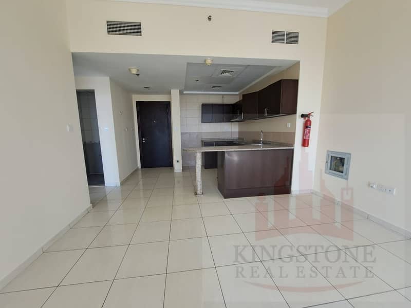 1 BEDROOM APARTMENT FOR RENT AT AL RABIA TOWER, MAJAN