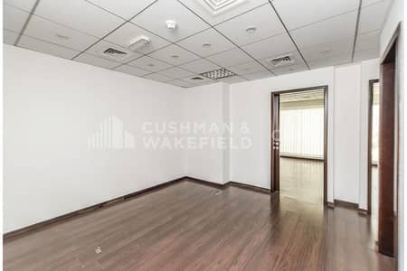 Office for Rent in Dubai Internet City, Dubai - Partitioned Offices | Mid Floor | Freezone