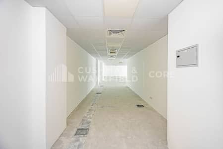 Office for Rent in Dubai Internet City, Dubai - Semi Fitted Office | Parking | Vacant | Low Floor