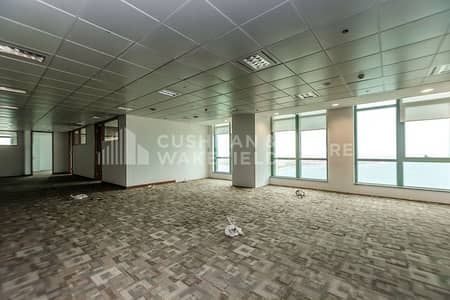Office for Rent in Corniche Area, Abu Dhabi - Fully Fitted | High Floor | Sea View