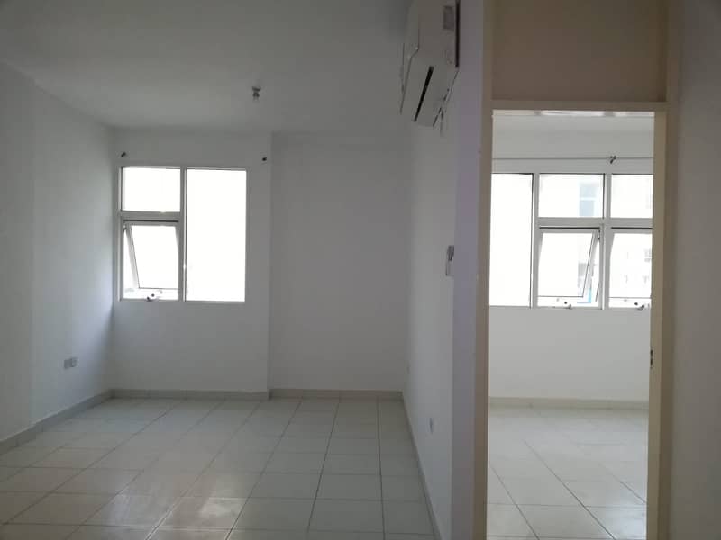 Spacious flat, No cash deposit needed Spacious flat, No cash deposit needed